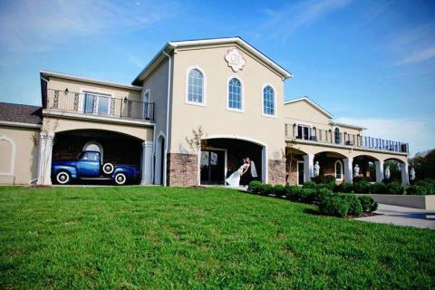 Delmonaco Winery & Vineyards - Wedding Venue